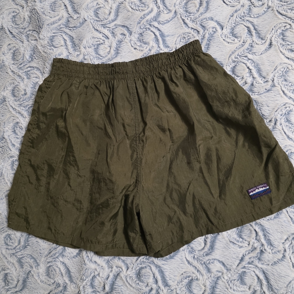 White Sierra Forest Green Shorts